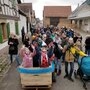 la joyeuse troupe est en route