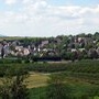 Champs en bordure du village